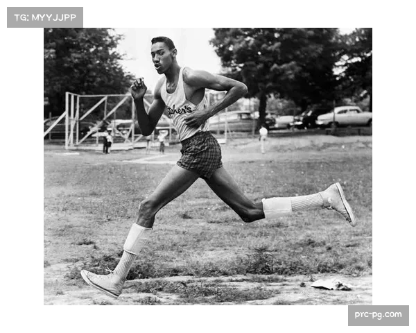 雷霆亚历山大连续127场20+ 追平张伯伦历史纪录